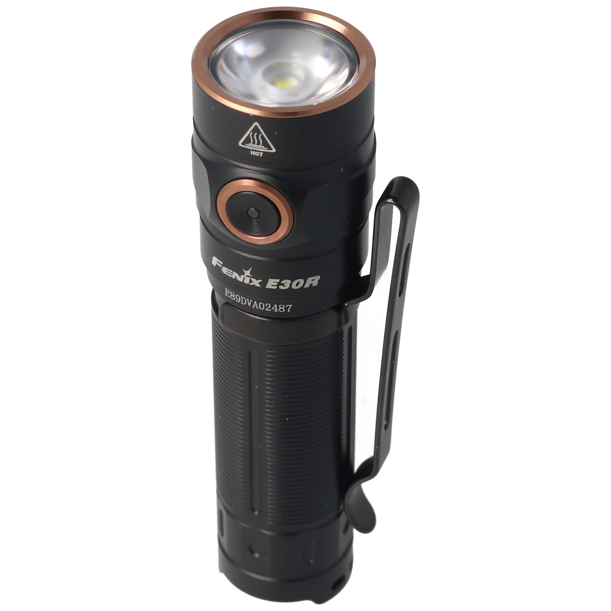 Fenix E30R LED Taschenlampe mit bis zu 1600Lumen, inklusive 3500mAh Akku und Magnetladekabel