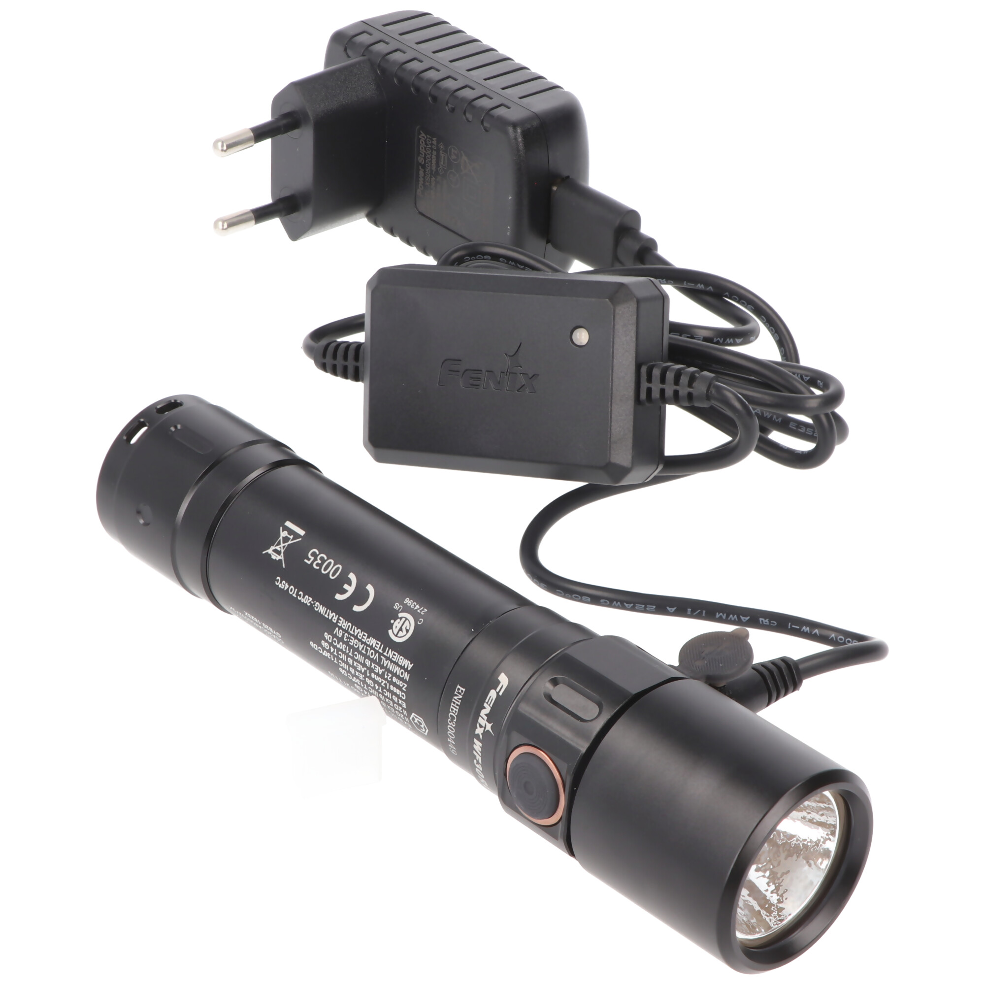 Fenix WF30RE die EX-Geschützte LED Taschenlampe inklusive Akku und Ladegerät