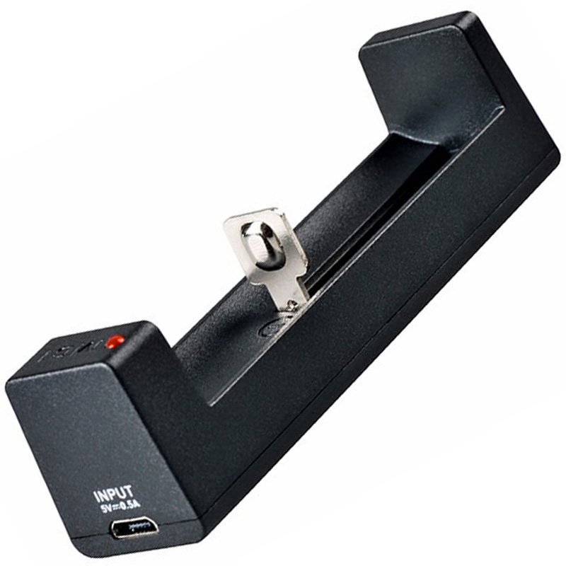 18650 Li-Ion Akku und 1-Schacht USB-Schnellladegerät mit bis zu 1Ah Ladestrom