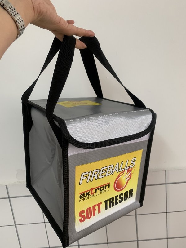 Fireballs Feuerlöschgranulat Tresor Bundle für Lithium Akkus, Brandschutz, Löschmittel 3x1 Liter inkl. Soft-Tresor