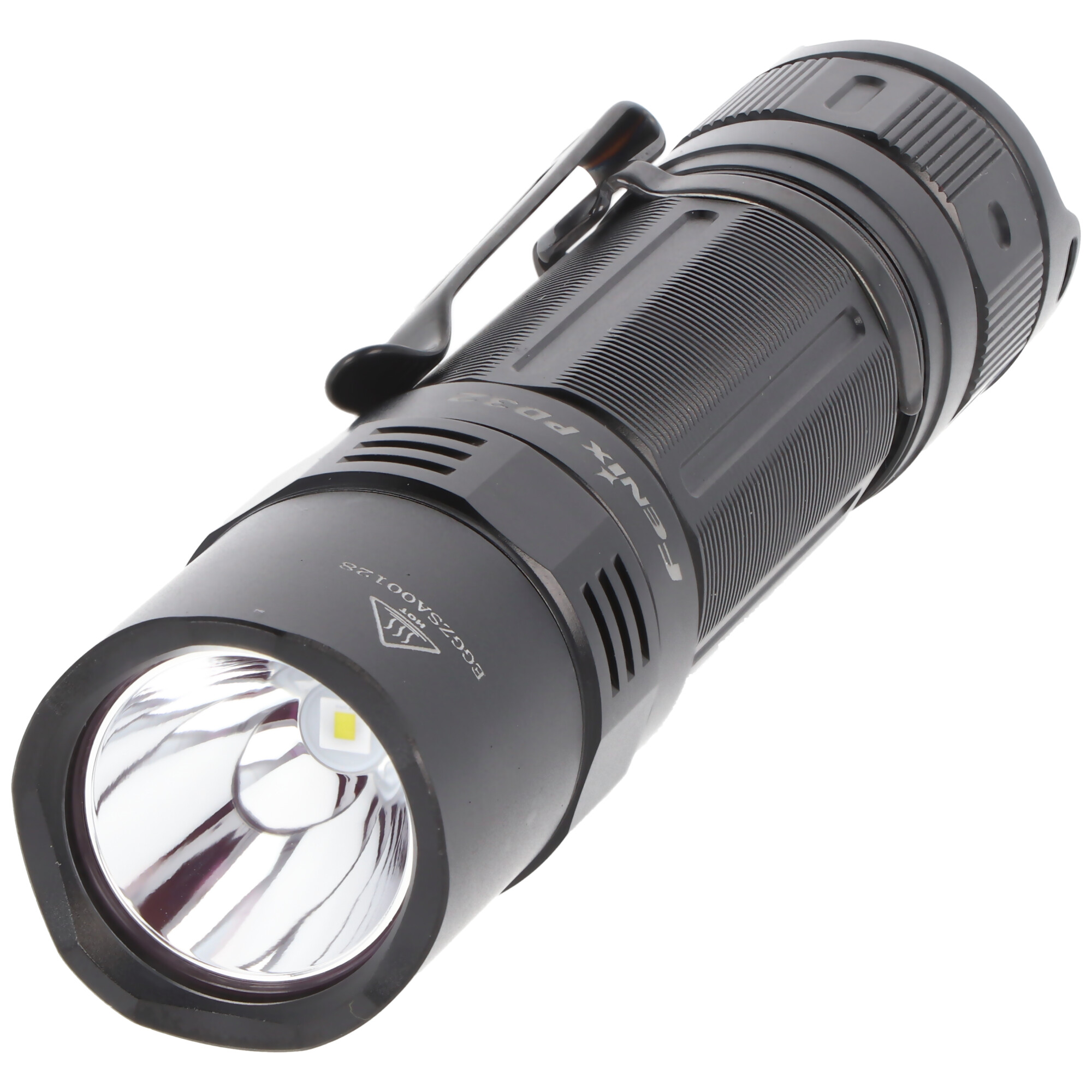 Fenix PD32 V2.0 Cree XP-L HI LED Taschenlampe mit bis zu 900 Lumen, ohne Akku